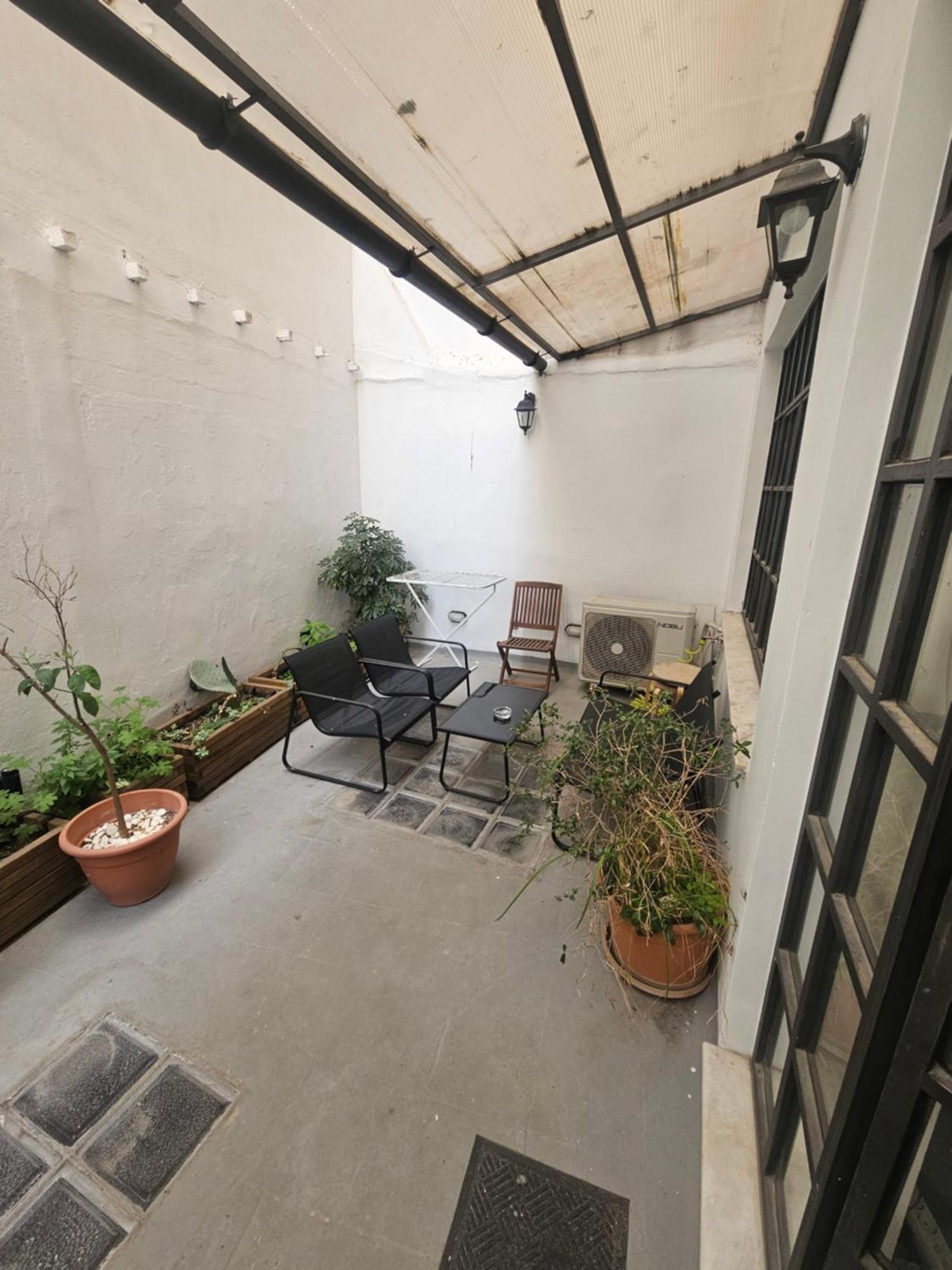 Fashionable Base In Central Athens In The Old Tailor Factory Exterior foto